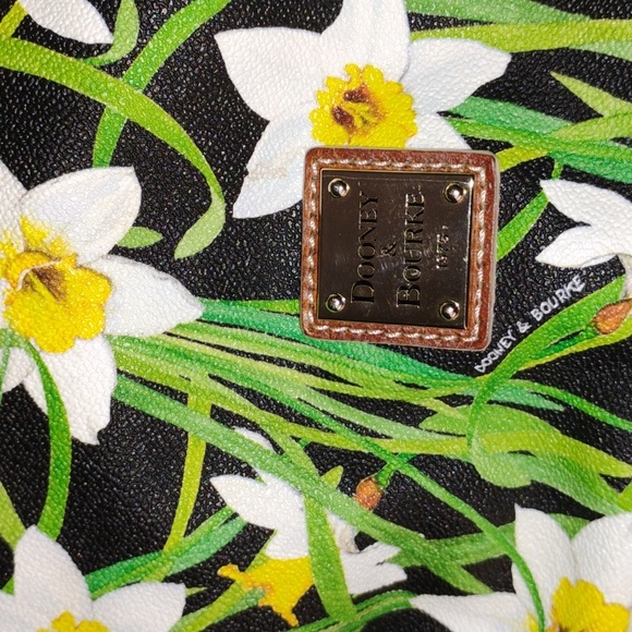 DOONEY N BOURKE MED HOBO DAFFODIL PRINT BAG - Picture 4 of 13